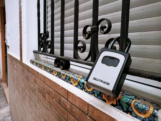 Gentrificación turística en Granada: "No vivimos en los pueblos de alrededor porque nos guste conducir por las mañanas"