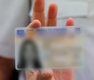 La trampa en tu bolsillo: Cómo tu DNI puede convertirse en tu peor enemigo digital