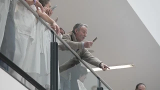 Barbón, sobre el hombre que increpó a Sánchez en el HUCA: «Ya me parecía a mí que asturiano no era»