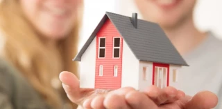 ¿Por qué en España no bajan los precios de la vivienda?