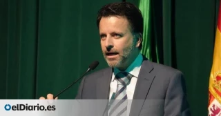 La Junta de Extremadura saca a los escritores del acto del Día del Libro y pone a altos cargos del PP