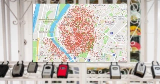 Un solo propietario alquila 161 de las 7.158 viviendas turísticas de Airbnb en Sevilla