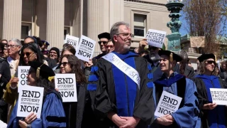 Miles de profesores salen a la calle en apoyo de los detenidos en Columbia en las protestas anti-Israel