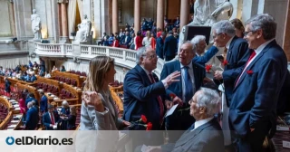 Diputados portugueses cantan 'Grândola', himno de la Revolución, y la extrema derecha se marcha del Parlamento