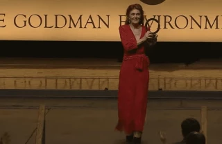 Teresa Vicente gana el «premio Nobel de Medio Ambiente» y López Miras se queda mudo