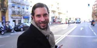 Conde Pumpido hijo, ingresado por un brote psicótico tras una bronca en la puerta de Mediaset