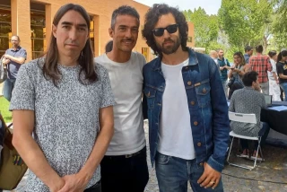 Vetusta Morla actúa en la acampada propalestina de la Complutense y toca su nueva canción ‘¡Ay, Madrid!’ | Vídeos
