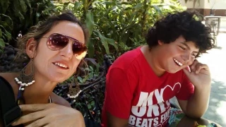 "Suena muy duro, pero me da alivio decir que me gustaría que mi hijo se muriera unos minutos antes que yo": el honesto relato de la madre de un joven con autismo