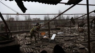 Rusia ataca a Starlink: el ejército ruso interfiere el Internet de Musk para incomunicar a Ucrania