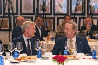 Un solo periódico recibirá más dinero de la Xunta en subvenciones directas que el BNG y el PSdeG