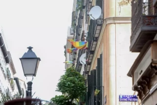 Detenidas cinco personas por una agresión homófoba a una pareja en la Feria de Abril de Sevilla