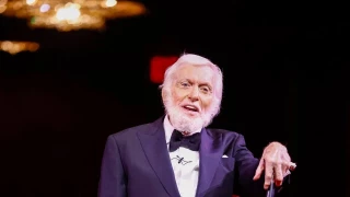 El actor de Mary Poppins, Dick Van Dyke, consigue un Emmy a los 98 años