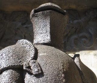 Los Hombres de Clavos: Monumentos de Hierro en la Primera Guerra Mundial