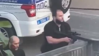 ISIS ataca en Rusia: matan a 7 policías, queman una sinagoga y toman 40 rehenes en una catedral