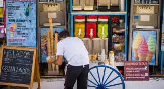 El paro baja de los 2,6 millones en un junio de récord de empleo con casi 21,4 millones de afiliados