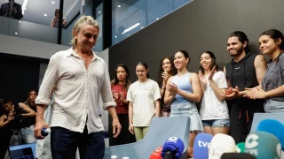 Casa de México dice que sólo le constan 3 becados y no los 16 "voluntarios" de Nacho Cano en Malinche