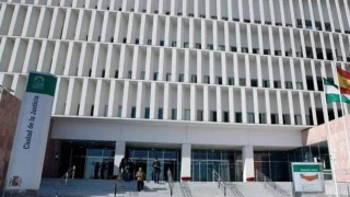 Confirman la condena contra el profesor que abusó y acosó a una alumna con 3.000 llamadas en un año