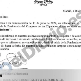 Kike Sarasola informa al Congreso de que no consta que Ayuso pagase por alojarse en sus apartamentos de lujo