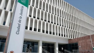 Una niña de 5 años destapa los abusos de su padre, al que hallaron más de 3.000 vídeos pedófilos en Málaga