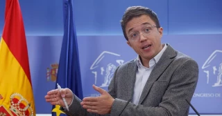 Íñigo Errejón dimite como portavoz de Sumar y deja su escaño en el Congreso