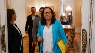 La presidenta de las Corts, de Vox, niega el cambio climático y elimina el tuit minutos después