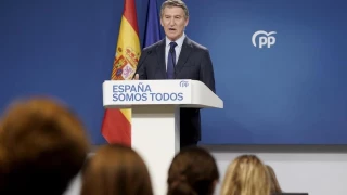 Feijóo pide a Sánchez que declare la emergencia nacional y tome las riendas de la crisis por la DANA