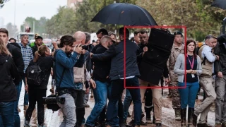 Los escoltas de Sánchez llegaron a desplegar el maletín antibalas durante el ataque de Paiporta