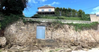 "No se está usando": la respuesta sobre Feijóo y el acceso a la playa del chalet de su pareja que Costas quiere recuperar (gal)