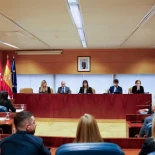 El PP de Ayuso interrumpe la comisión sobre Begoña Gómez cuando se habla de los fallecidos en las residencias de mayores de Madrid