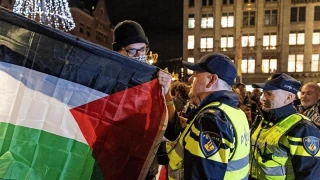 La policía detiene a casi 300 manifestantes propalestinos en Ámsterdam y París se blinda para el partido entre Francia e Israel