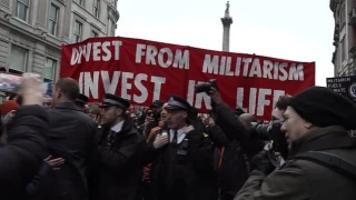 Manifestantes pro-Israel se enfrentaron hoy contra activistas del clima y de Gaza en el centro de Londres [ENG]