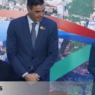 Sánchez: "Si Feijóo quiere defender a Mazón que no lo haga en contra de los intereses de España y de Europa"