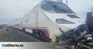Mueren dos trabajadores de las obras del AVE tras ser arrollado su coche por un Alvia en un paso a nivel en Palencia