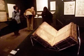 Un monje borró un libro de Arquímedes y escribió oraciones sobre él [Eng]