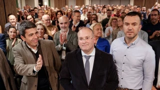 El PP hace borrón y cuenta nueva con Mazón y le vuelve a apoyar tras la DANA: "Carlos, cuentas con el respaldo de todo el PP"