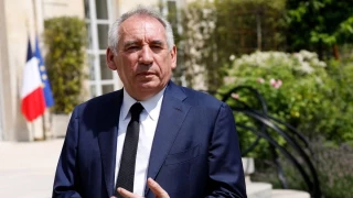 Macron nombra a François Bayrou nuevo primer ministro de Francia