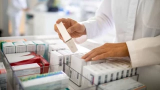Sanidad subirá el copago de medicamentos a las rentas altas para proteger a las más bajas