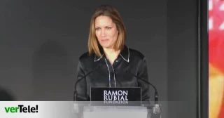 Silvia Intxaurrondo, premiada en Euskadi: “No es equidistante poner a la misma altura a un charlatán y a un científico”