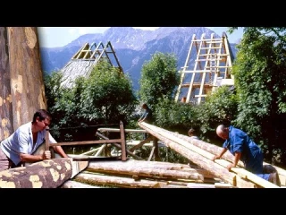 Tejado rústico artesanal con troncos en casas de alta montaña. Técnicas con siglos de tradición [Eugenio Monesma]