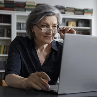 Ya es oficial: los trabajadores que ganen menos de 1.350 euros podrán cobrar el paro y su sueldo al mismo tiempo