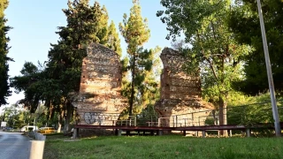 Un acueducto romano con 1.863 años de antigüedad saca a Atenas de un gran problema