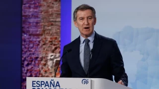 Feijóo, sobre Mazón: “No me voy a dedicar a ver los tiques de los miembros de mi partido”