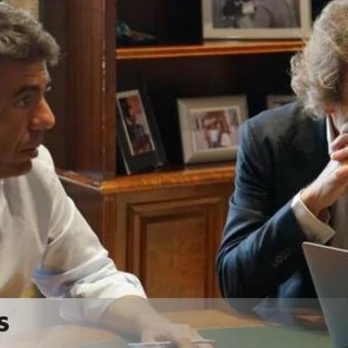 El Gobierno de Mazón multiplica por ocho el valor del contrato a dedo de la DANA a la empresa en la que trabajó su jefe de gabinete