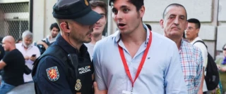 Un periodista de El País destapa los oscuros negocios de Vito Quiles