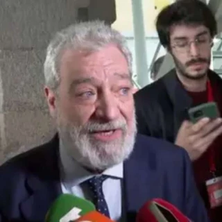 Pánico en el PP por si el juez pide el móvil de Miguel Ángel Rodríguez en el caso del novio de Ayuso: "Tiene fama de ser suelto con sus mensajes de móvil"