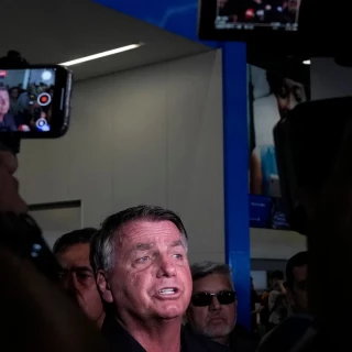 El llanto de Bolsonaro al no poder asistir a la toma de posesión de Trump: "Soy un preso político"