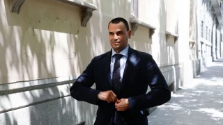 La Guardia Civil recupera el portátil robado a la abogada del novio de Ayuso en Algeciras y lo vincula a la delincuencia común