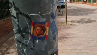 Violencia racista en Ciudad Real, donde un migrante fue amenazado con un arma: "Mono, arrodíllate y canta el Cara al Sol"