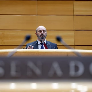 Brindis del PP al sol del Senado mientras Sánchez pactaba con Junts