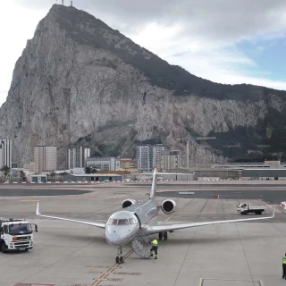 El aeropuerto de Málaga, una irregular puerta de acceso a Schengen para los pasajeros con destino a Gibraltar